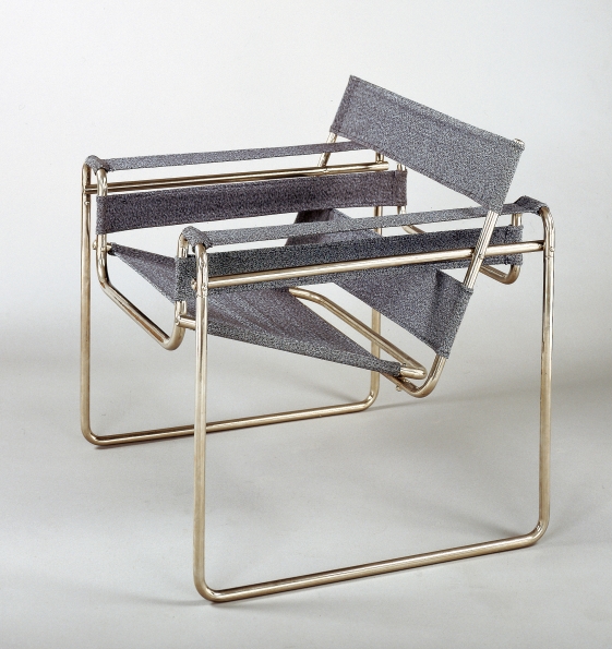 1926_Marcel_Breuer_Tubular_steel_armchair_1926