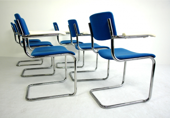 1926_Mart_Stam_Marcel_Breuer_Cantilever_chairs_1926