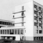 1926_Walter_Gropius_Bauhaus_Dessau_1926_00