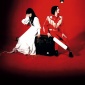 2003_the_white_stripes_elephant_2003