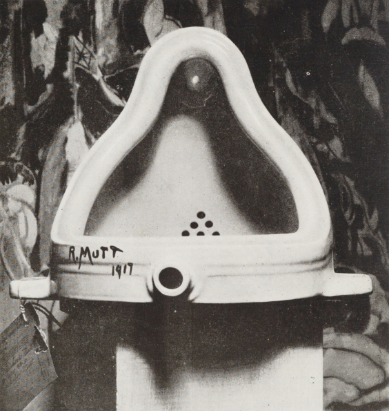 Alfred_Stieglitz_Fountain_photograph_of_sculpture_by_Marcel_Duchamp_1917_02