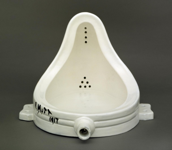 Marcel Duchamp : Fountain (1917, replica 1964)