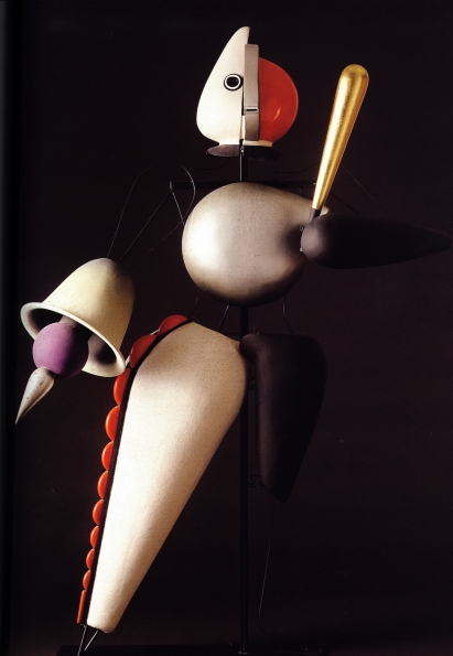 1916-1932_Oskar_Schlemmer_Das_Triadische_Ballett_Le_Ballet_triadique_1916-1932_04