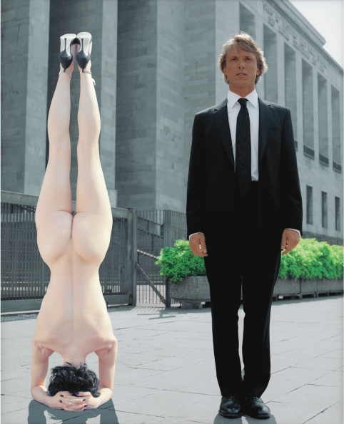 2002_Vanessa_Beecroft_Vogue_Hommes_2002_02