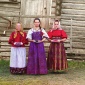 1909_Sergei_Mikhailovich_Prokudin-Gorskii_Peasant girls_1909
