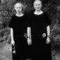 1925_August_Sander_Jeunes_paysannes_Bauernmädchen_1925