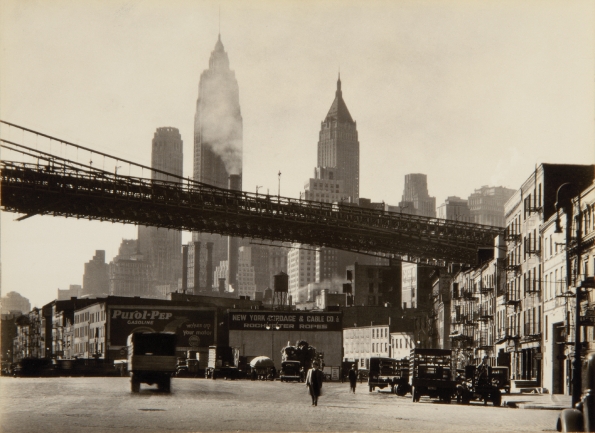 1935_Berenice_Abbott_Waterfront,_South_Street,_Manhattan_1935